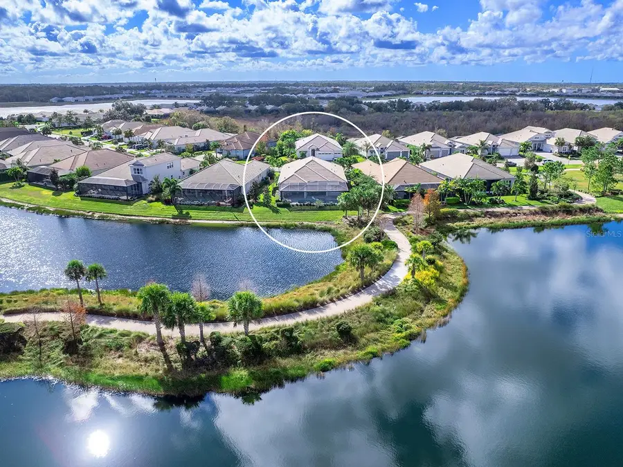 8262 Grande Shores Drive, Sarasota, FL 34240 - Image #3