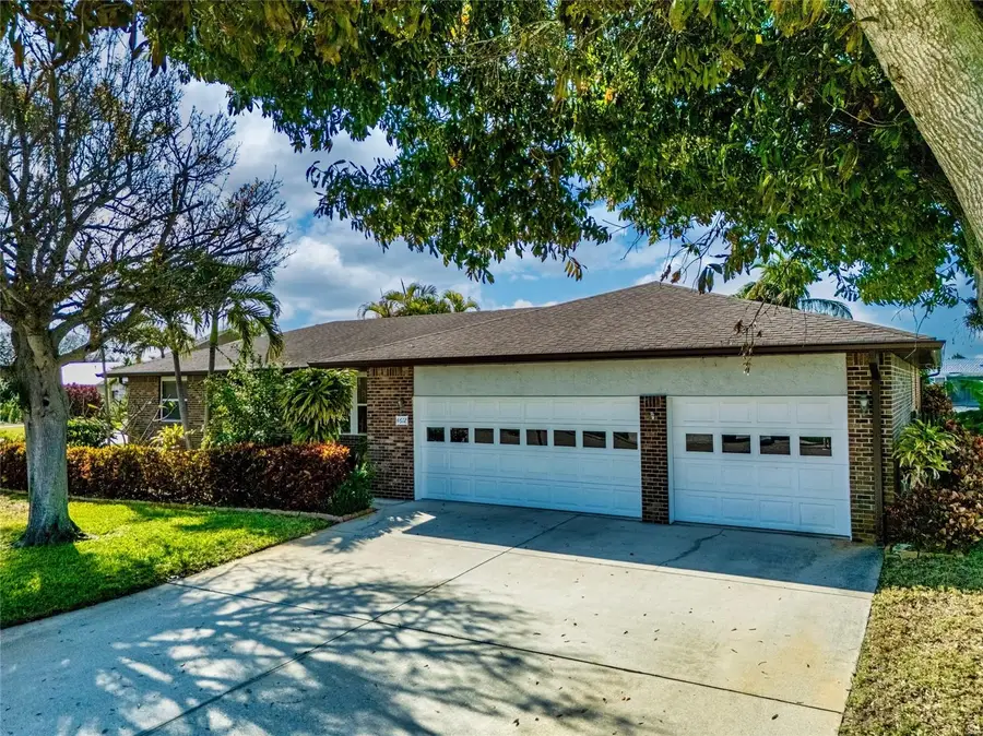 4612 Coral Lake Drive, Bradenton, FL 34210 - Image #3