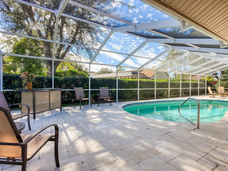 4348 Highland Oaks Circle, Sarasota, FL 34235 - Image #2