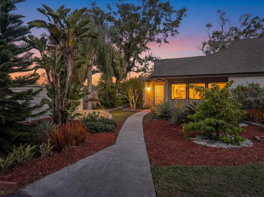 3205 Golden Eagle Lane, Sarasota, FL 34231 - Image #2