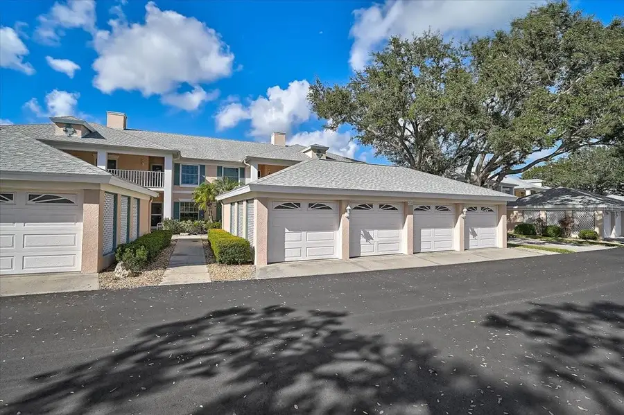 4219 Caddie Drive E #204, Bradenton, FL 34203 - Image #2