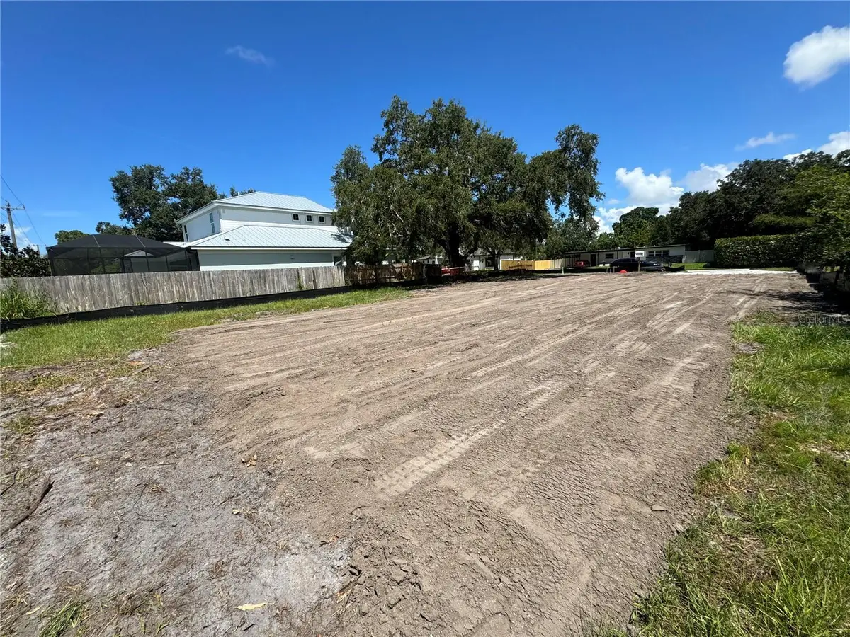 2494 S Milmar Drive, Sarasota, FL 34237 - Image #1
