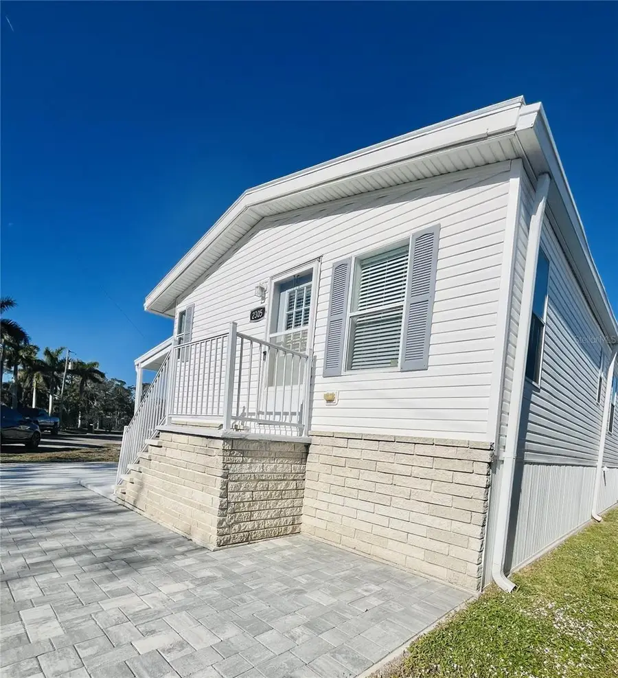 2305 Bay Drive, Bradenton, FL 34207 - Image #2