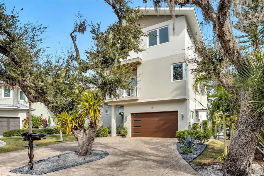 4881 Oxford Drive, Siesta Key, FL 34242 - Image #2