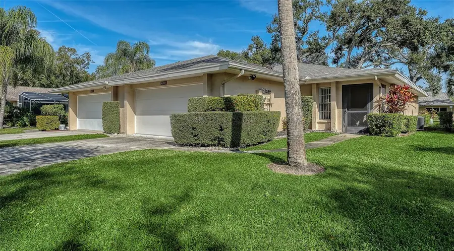 4207 Bowling Green Circle #35, Sarasota, FL 34233 - Image #3