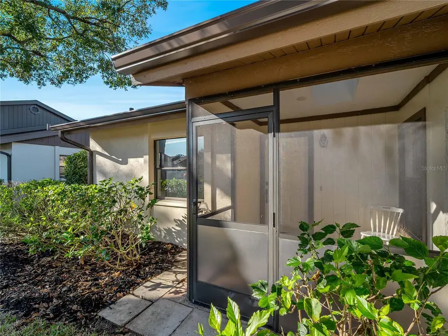 365 Oak Hill Way #32, Sarasota, FL 34232 - Image #3