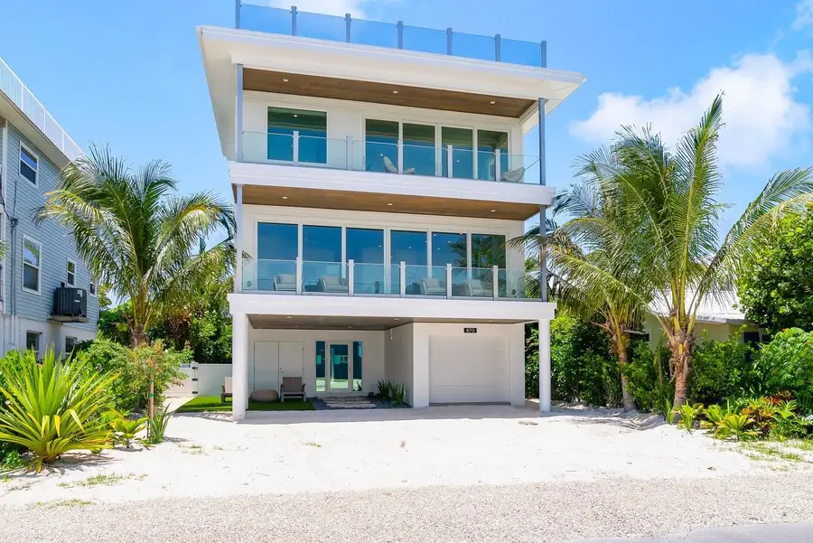 870 N Shore Drive, Anna Maria, FL 34216 - Image #2