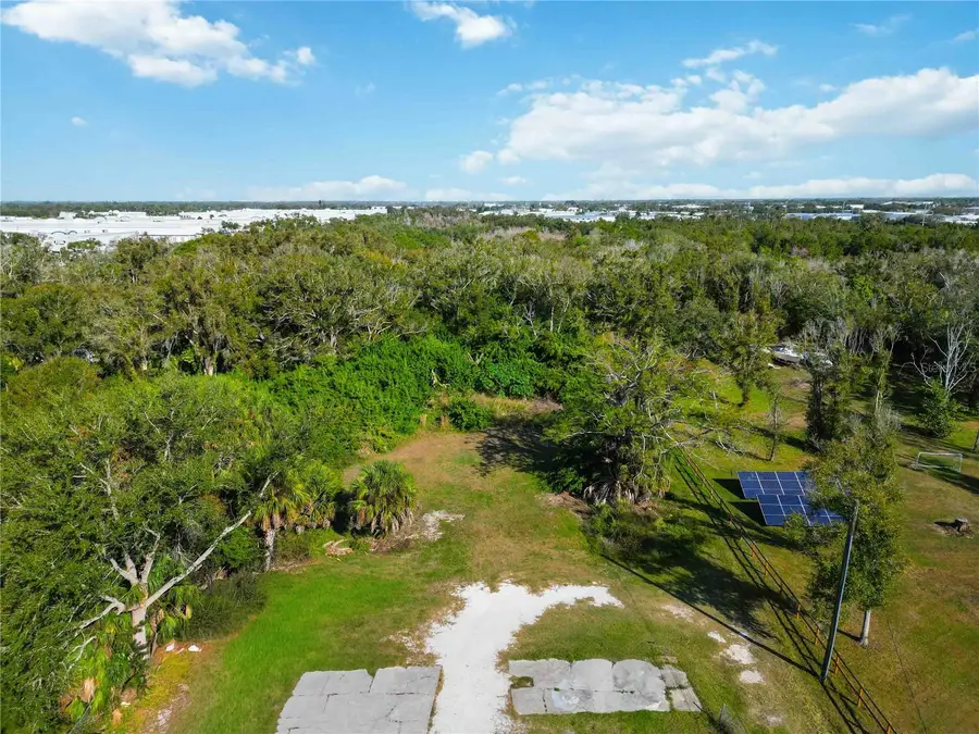 7564 19th Street E, Sarasota, FL 34243 - Image #3