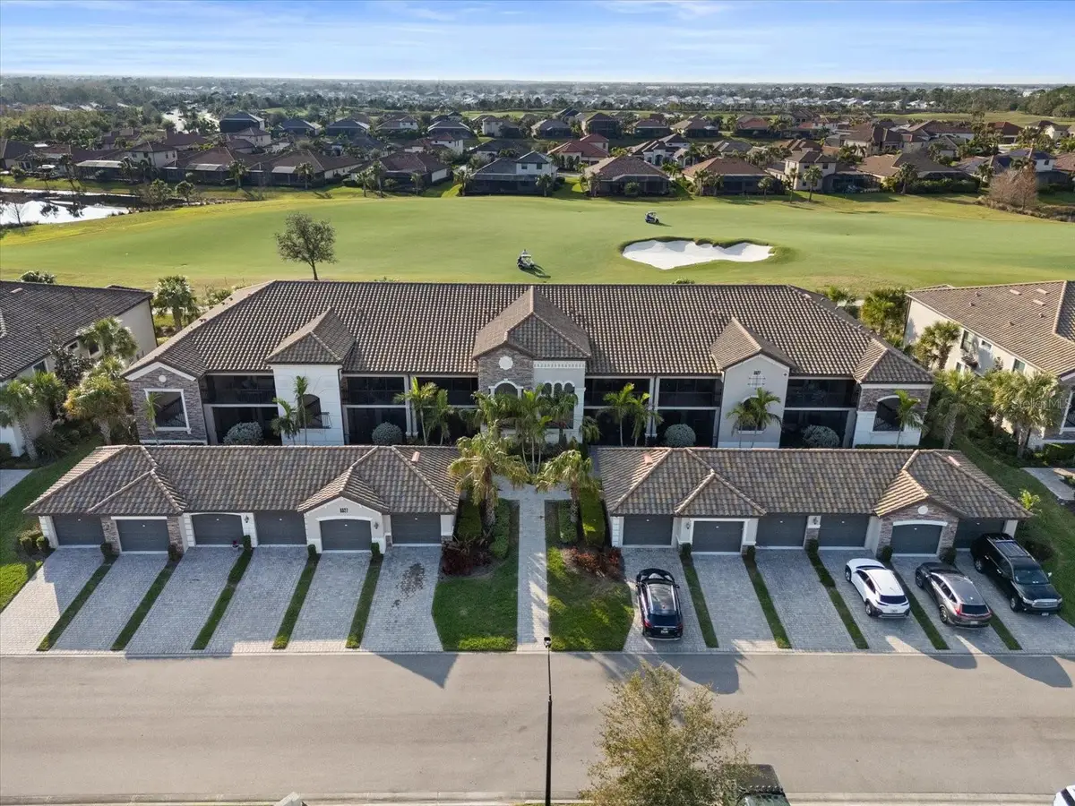 5527 Palmer Circle #205, Bradenton, FL 34211 - Image #1