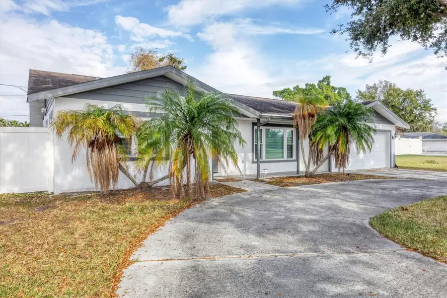 322 Linden Drive, Ellenton, FL 34222 - Image #2