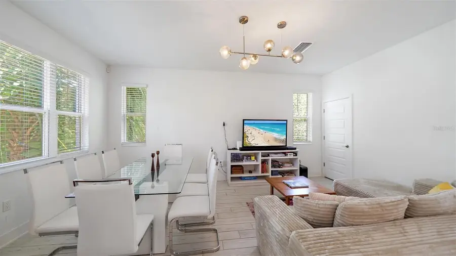 2587 Temple Street, Sarasota, FL 34239 - Image #3