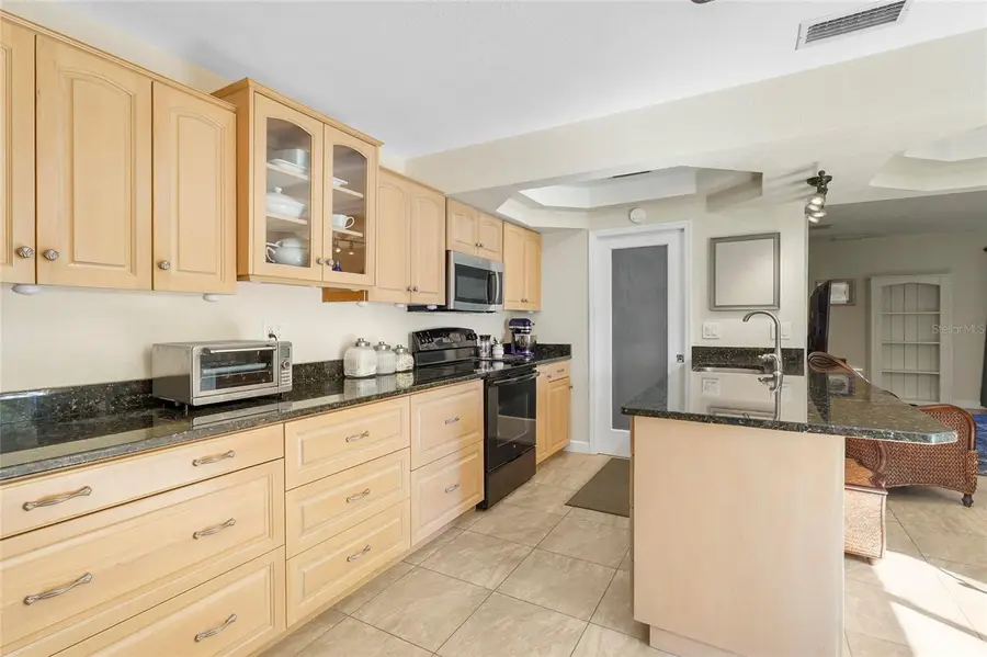 1143 Longfellow Road, Sarasota, FL 34243 - Image #3