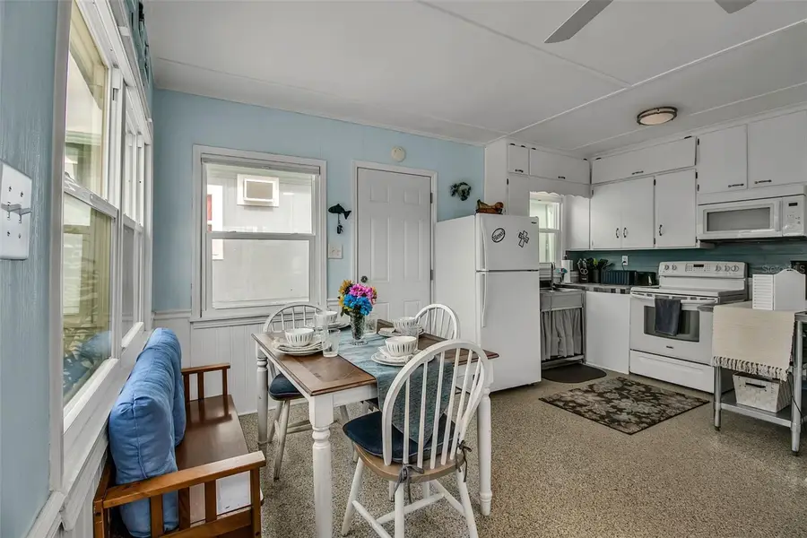 10315 Cortez Road W #12-3, Bradenton, FL 34210 - Image #2