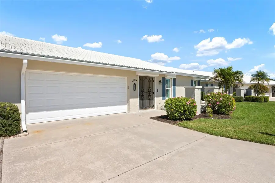 6902 8th Avenue W, Bradenton, FL 34209 - Image #2