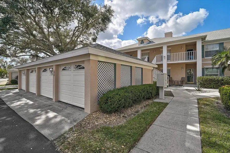 4215 Caddie Drive E #102, Bradenton, FL 34203 - Image #2