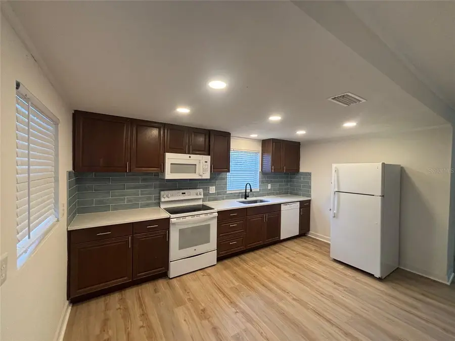 403 Virginia Street, Frostproof, FL 33843 - Image #3