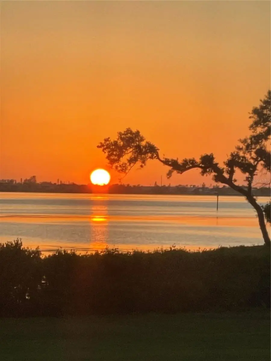 310 Compass Point Drive #101, Bradenton, FL 34209 - Image #3