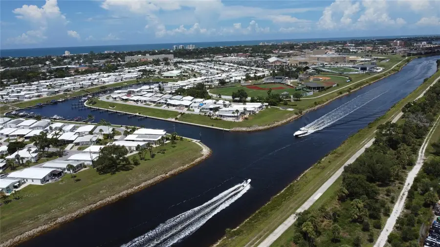 817 S Green Circle, Venice, FL 34285 - Image #2