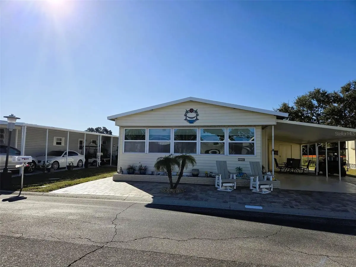 3320 Oakwood Boulevard S, Sarasota, FL 34237 - Image #1