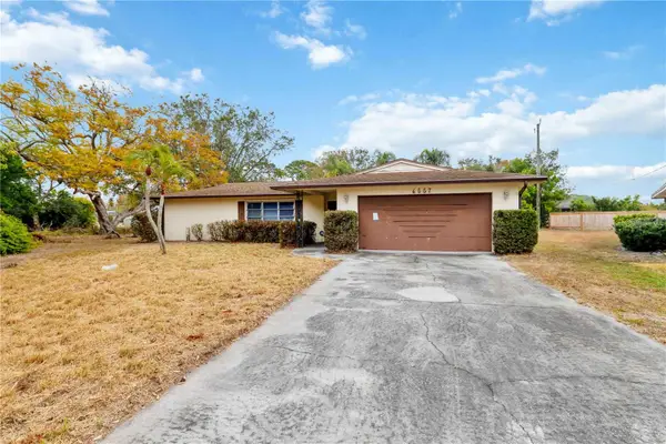 6557 Bowline Drive, SARASOTA, FL 34231