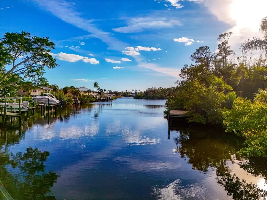 5116 Admiral Place, Sarasota, FL 34231 - #2