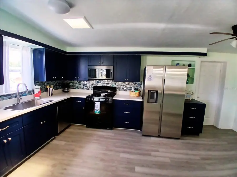 6520 Clemson Street, Bradenton, FL 34207 - #3