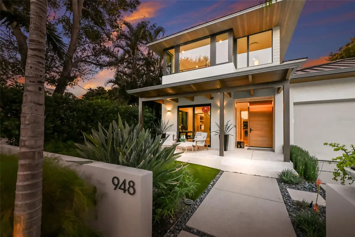 948 Citrus Avenue, Sarasota, FL 34236 - Image #1