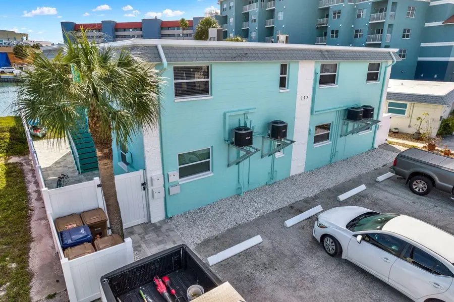 117 140th Avenue E, Madeira Beach, FL 33708 - #3