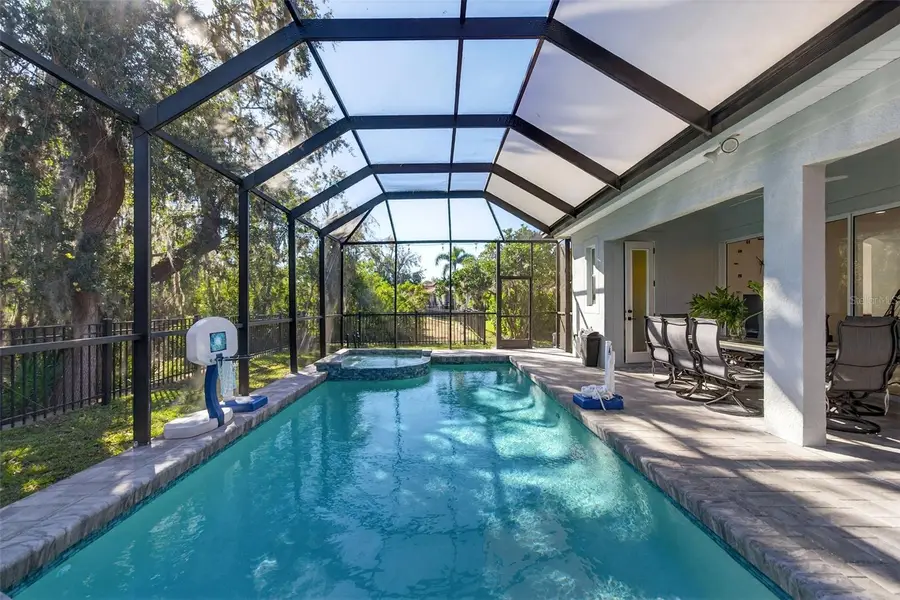 8111 Santa Rosa Court, Sarasota, FL 34243 - #3