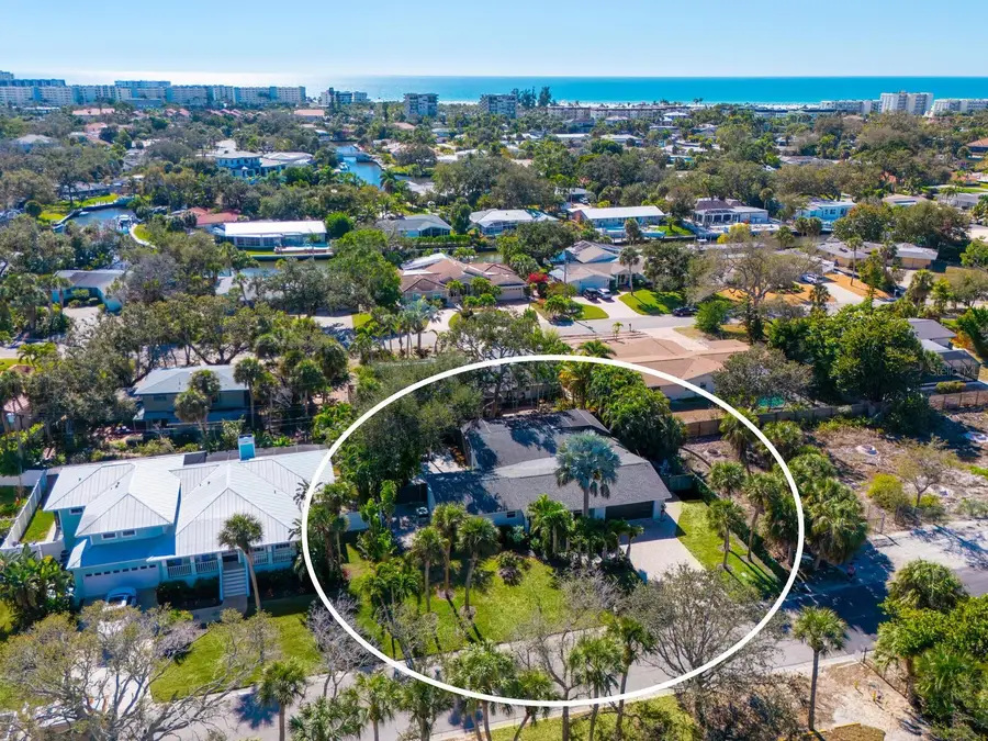1002 Glebe Lane, Sarasota, FL 34242 - #2