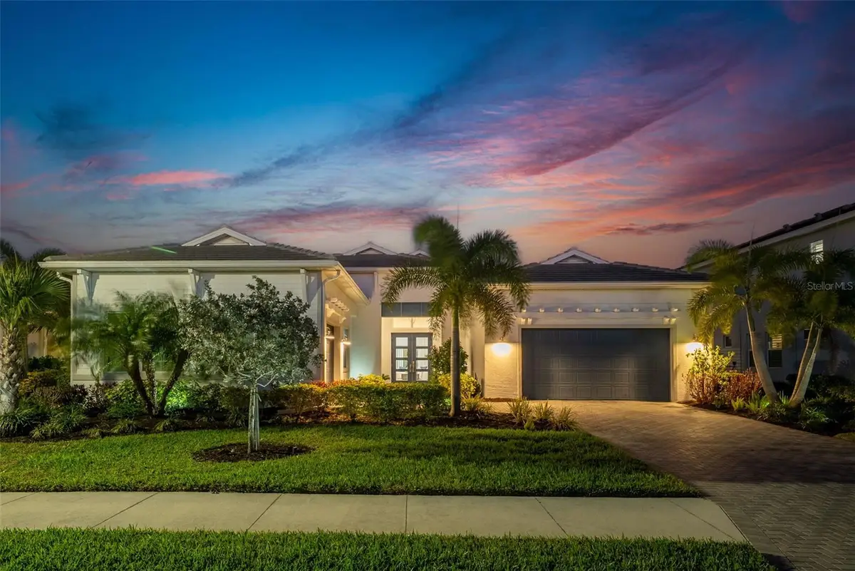 8276 Redonda Loop, Lakewood Ranch, FL 34202 - #1
