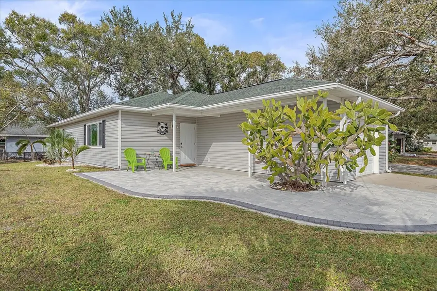 772 Locklear Avenue, Sarasota, FL 34237 - Image #2