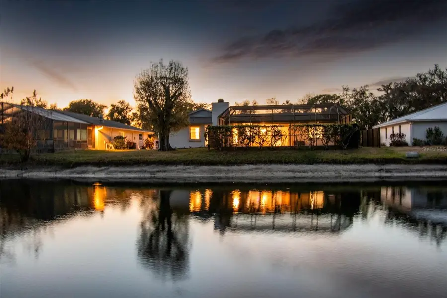 4423 Meadow Creek Circle, Sarasota, FL 34233 - #2