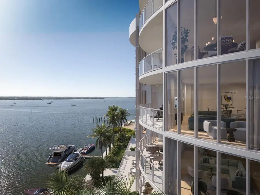 550 Golden Gate Point #404, Sarasota, FL 34236 - Image #3