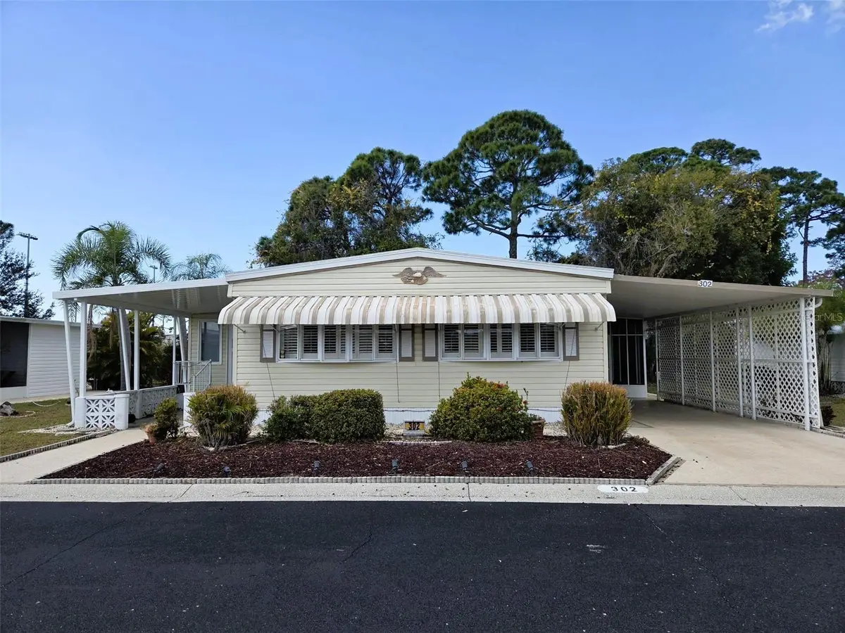 302 Oakwood Boulevard W, Sarasota, FL 34237 - Image #1