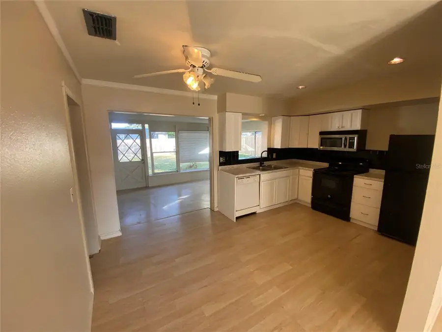 1120 8th Avenue Ne, Largo, FL 33770 - #2