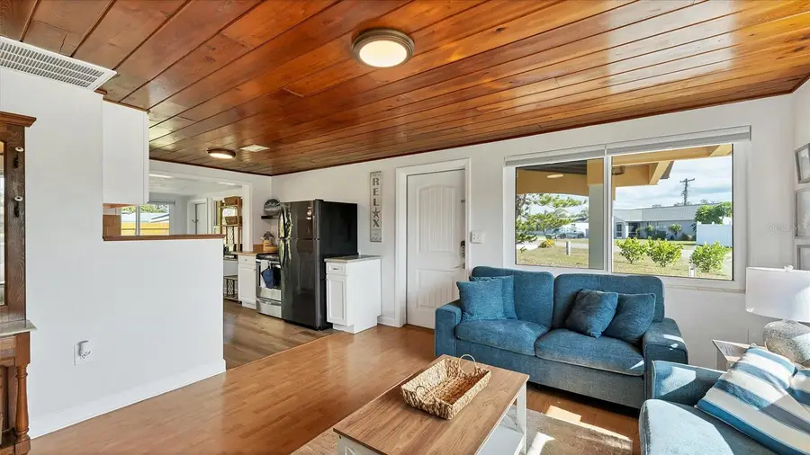 1264 Porpoise Road, Venice, FL 34293 - Image #2