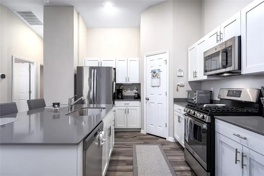 7635 Twin Leaf Terrace, Parrish, FL 34219 - Image #2