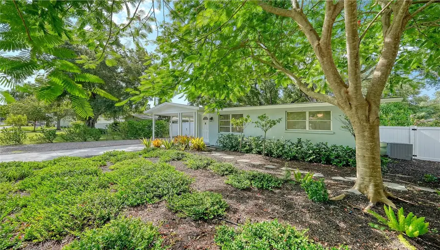 2374 Arlington Street, Sarasota, FL 34239 - Image #2