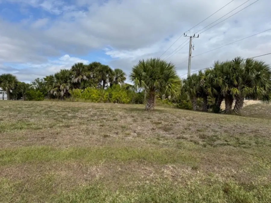 18790 Macgill Avenue, Port Charlotte, FL 33948 - Image #2