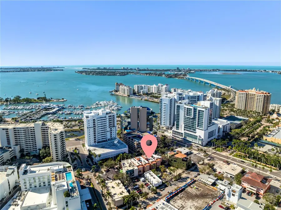 1221 N Palm Avenue #303, Sarasota, FL 34236 - Image #2