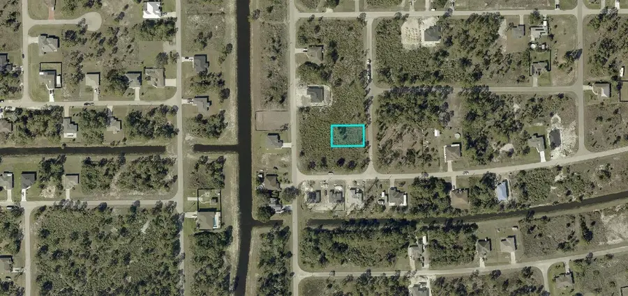 820 Bajo Avenue S, Lehigh Acres, FL 33974 - Image #2