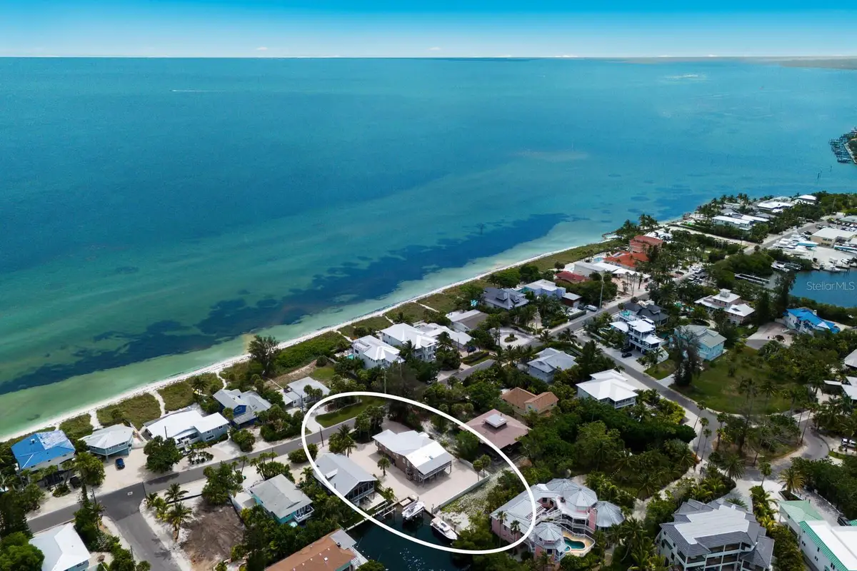 807 S Bay Boulevard, Anna Maria, FL 34216 - #1