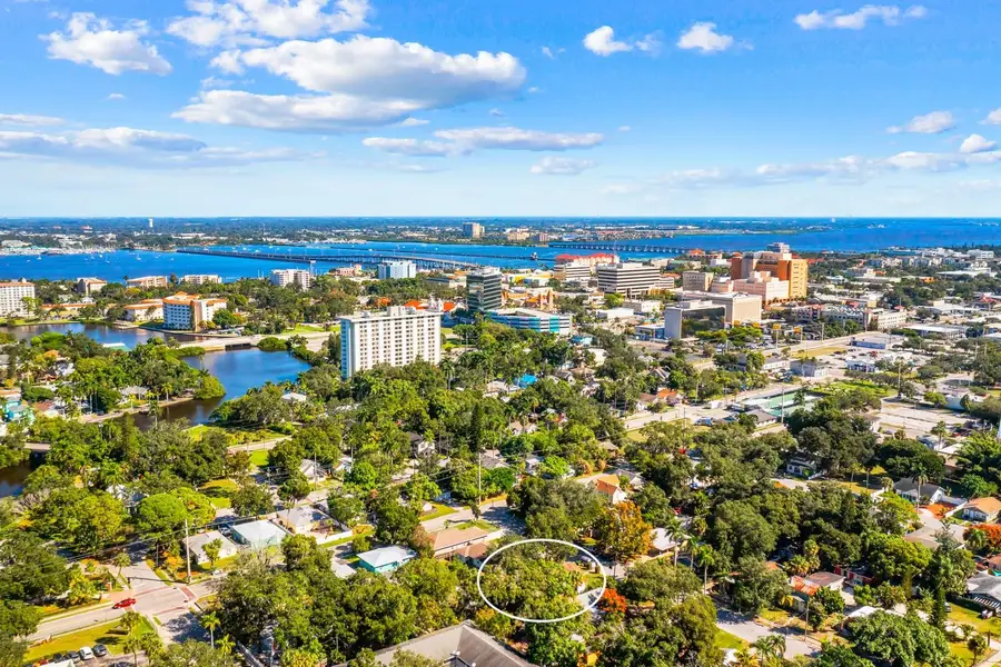 914 17th Street W, Bradenton, FL 34205 - #2