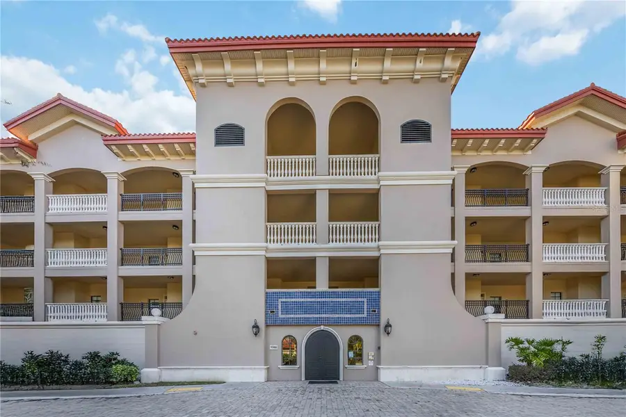 7702 Lake Vista Court #305, Lakewood Ranch, FL 34202 - Image #2