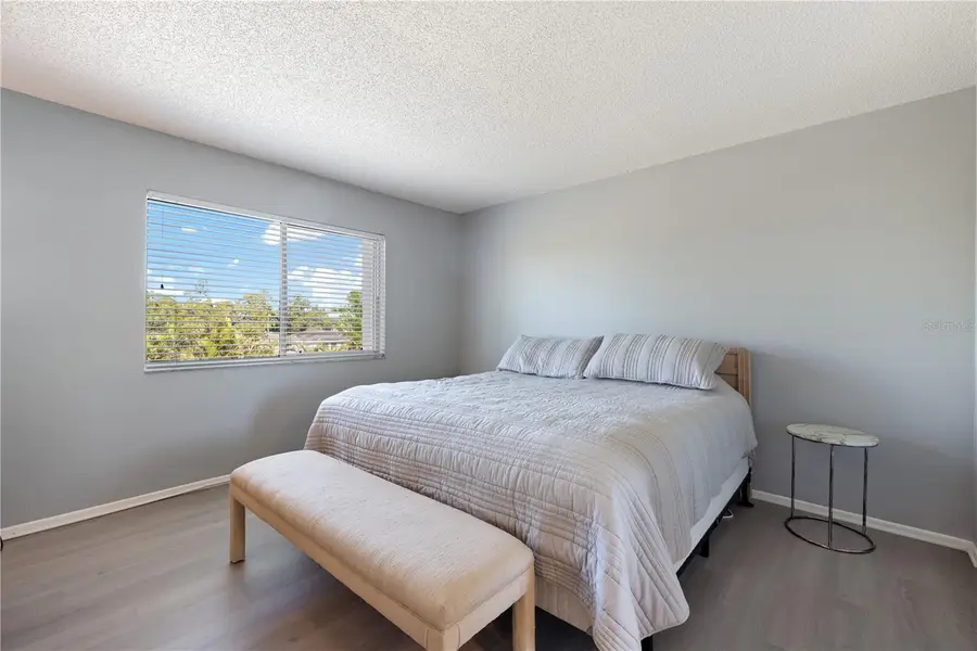 1540 Glen Oaks Drive E #B326, Sarasota, FL 34232 - Image #2