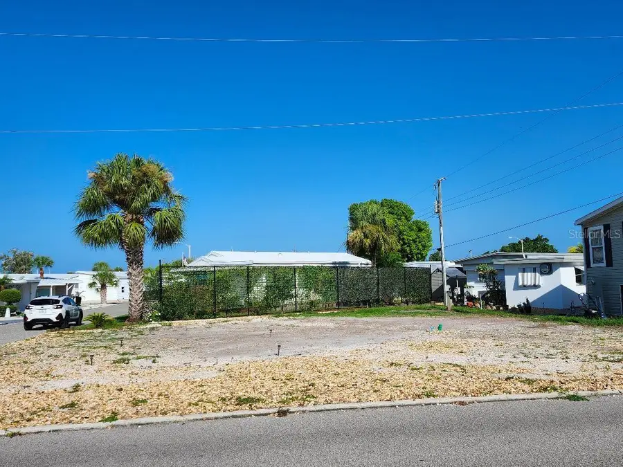2203 Illinois Avenue, Bradenton, FL 34207 - #2