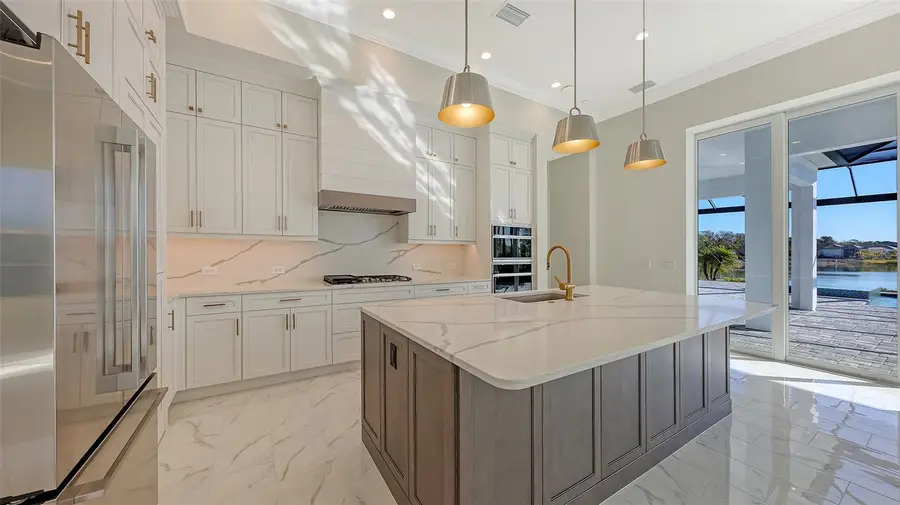 6233 Isla Del Ray Avenue, Sarasota, FL 34240 - #2