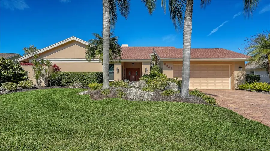 3941 Prairie Dunes Drive, Sarasota, FL 34238 - Image #2
