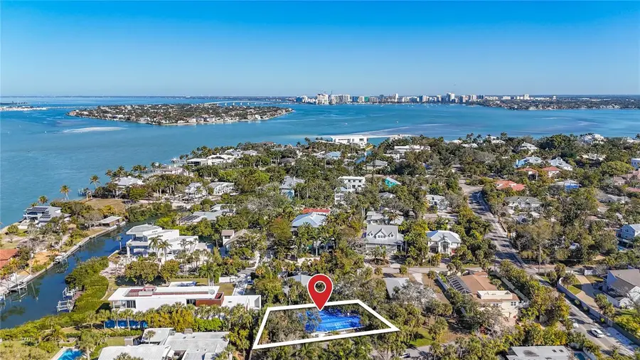 129 Pierson Lane, Sarasota, FL 34242 - Image #3